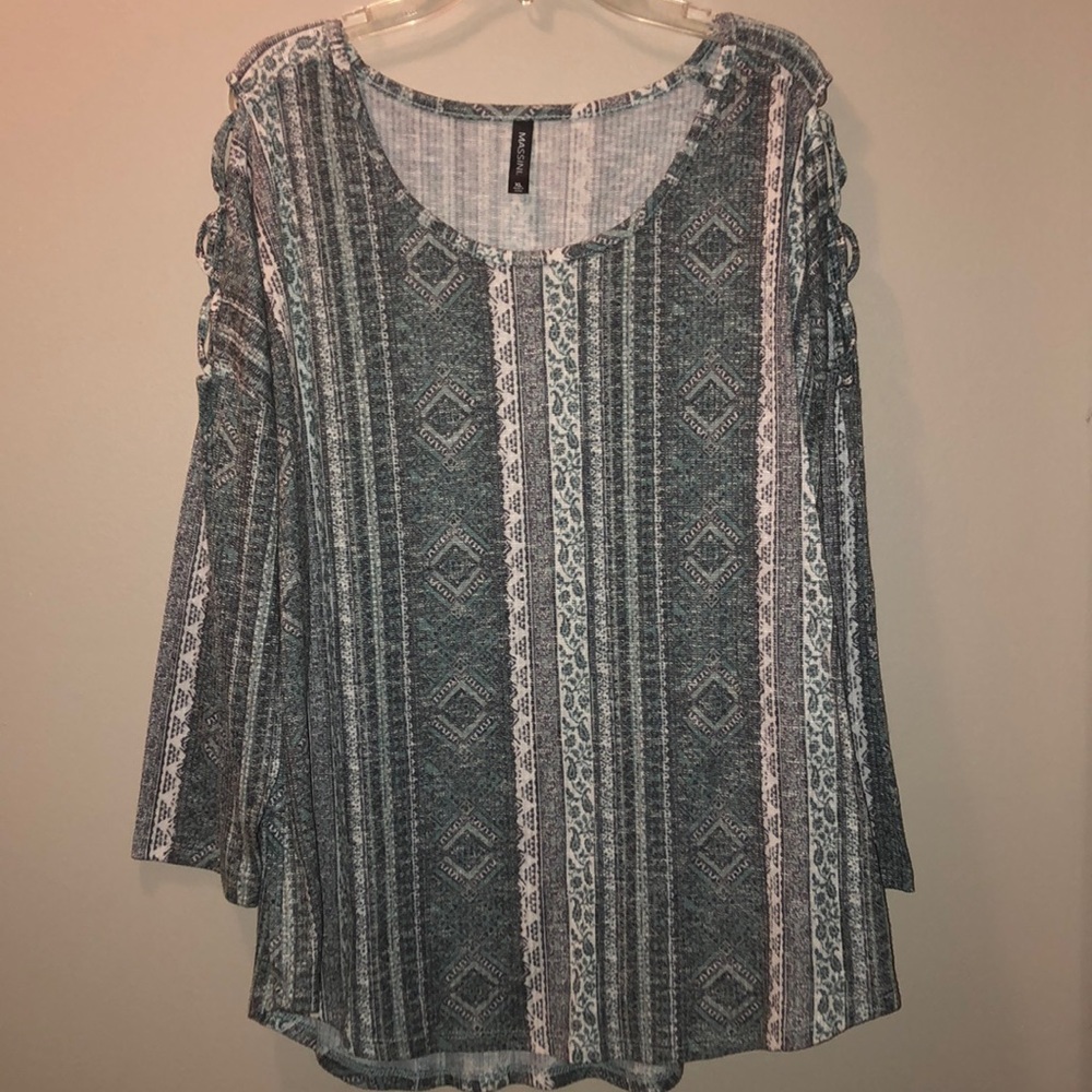 3/4 length sleeve shirt